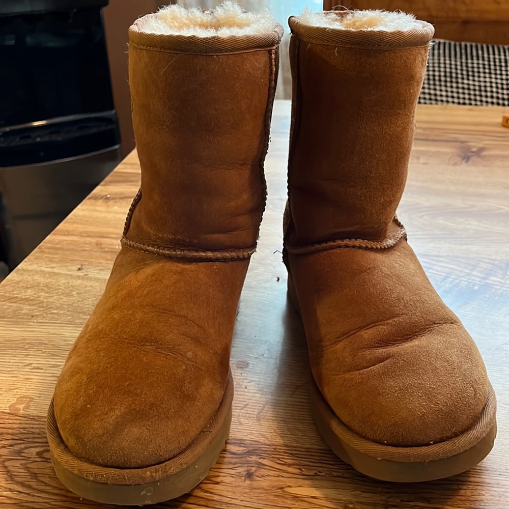 UGG Classic Short Boots
